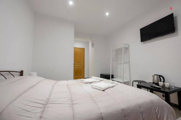 Deluxe Double Room - Accommodation