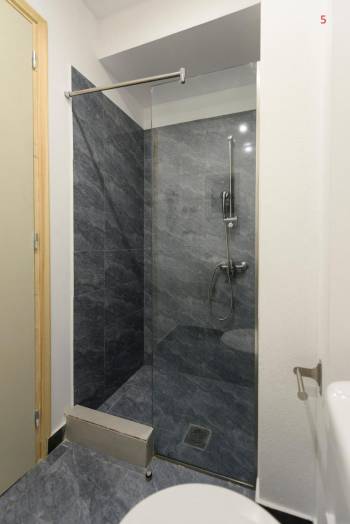 Economy Double Room7