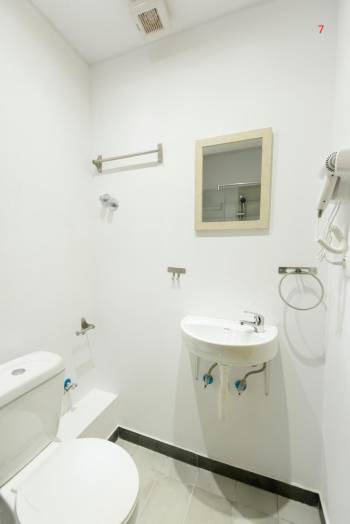 Deluxe Double Room4
