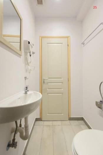Deluxe Double Room5
