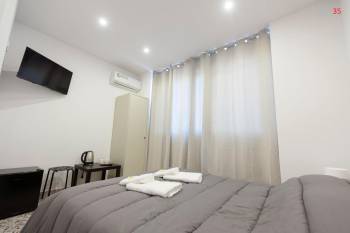 Deluxe Double Room4