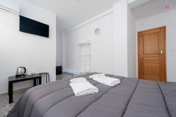 Deluxe Double Room4