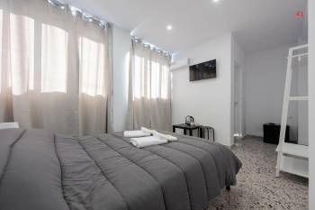 Deluxe Double Room7