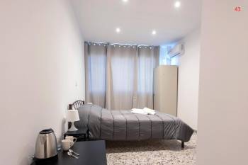 Deluxe Triple Room5