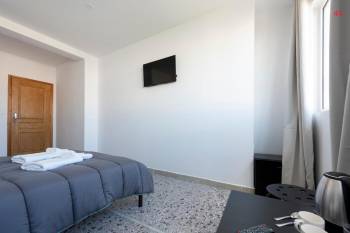 Deluxe Double Room3
