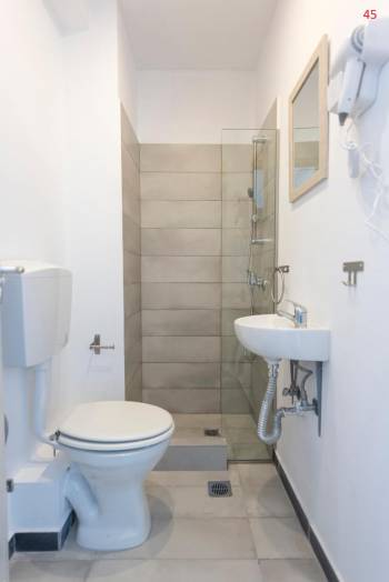 Deluxe Double Room7